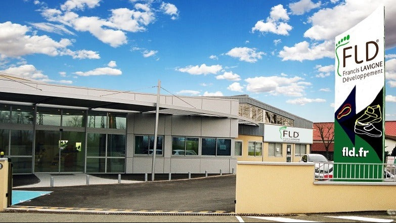 Façade des ateliers PAB à Puyoô (Pyrénées-Atlantiques)
